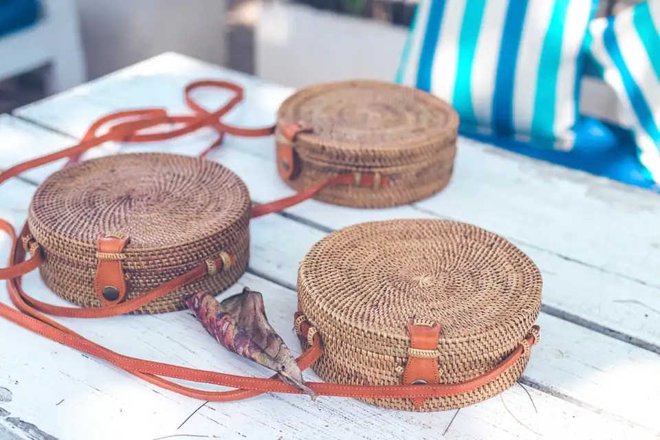 Bolsa de Palha Trançada